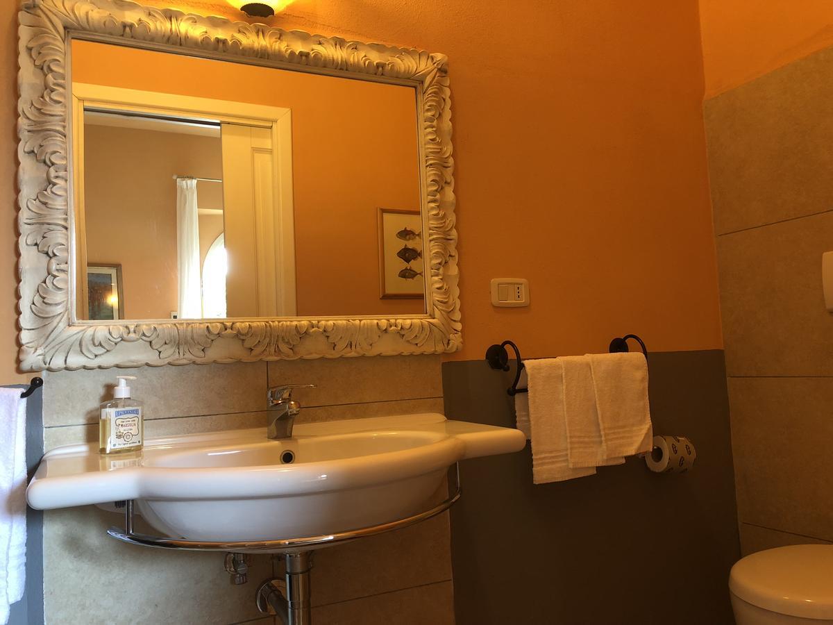 La Locanda Della Vecchia Hosteria Gavorrano Exteriör bild